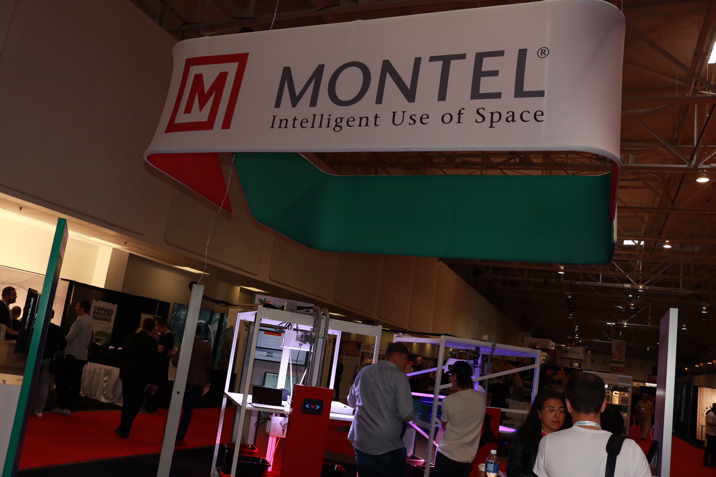 3AB4DFA2-5C21-44A1-AD5E-A9640F7B313B